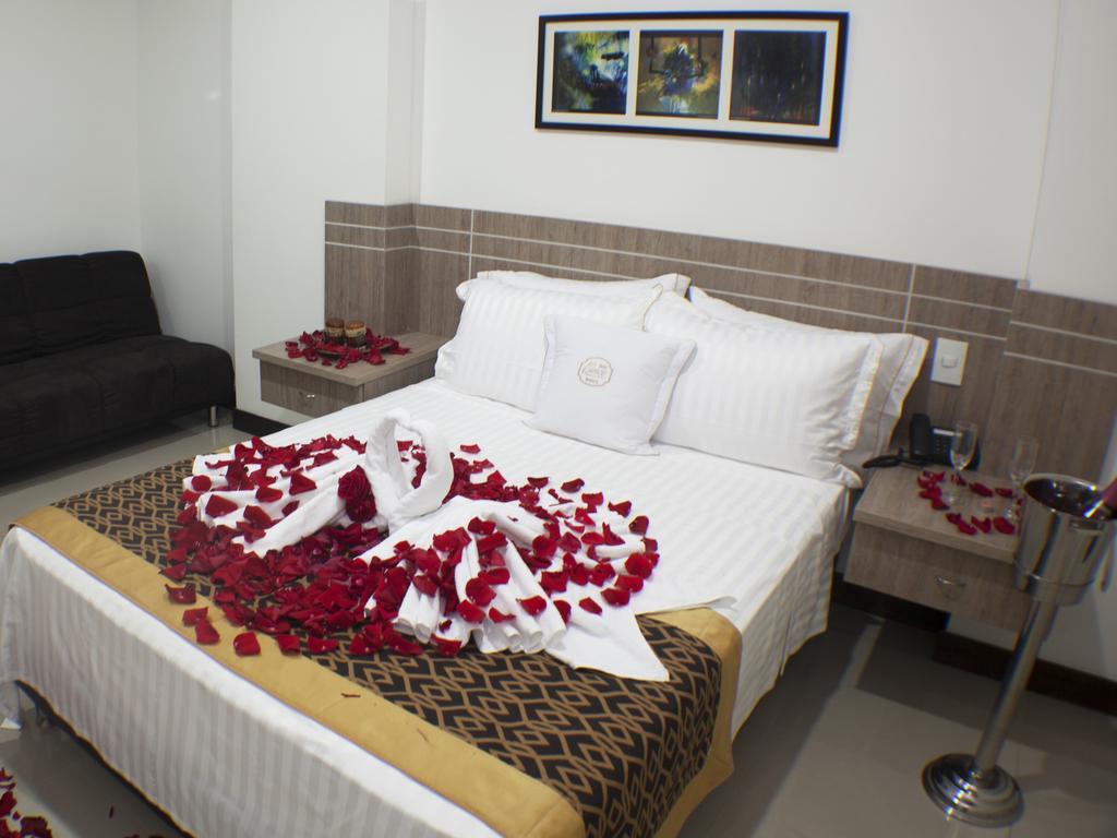 Hotel Cinco Monteria Luaran gambar