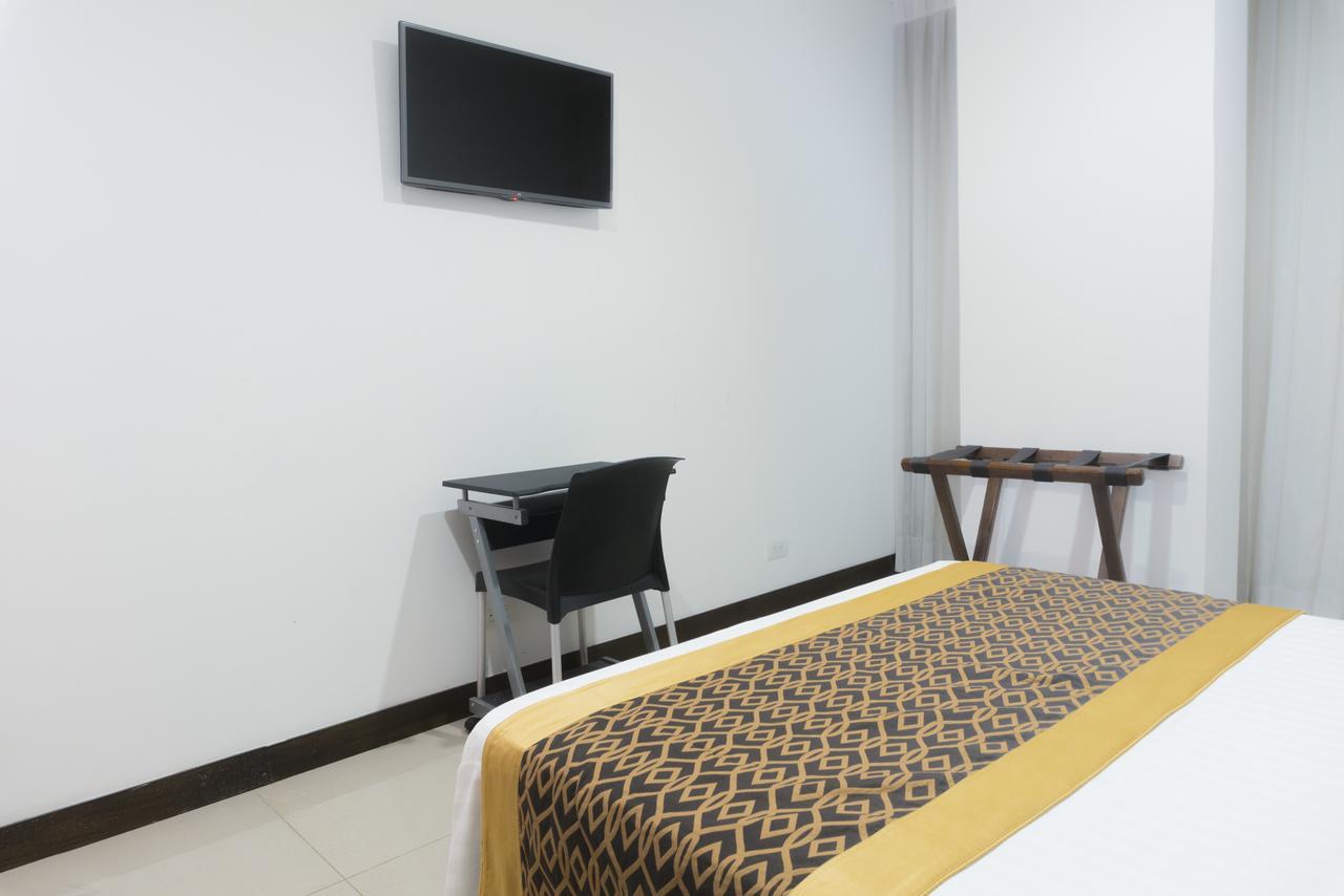 Hotel Cinco Monteria Luaran gambar