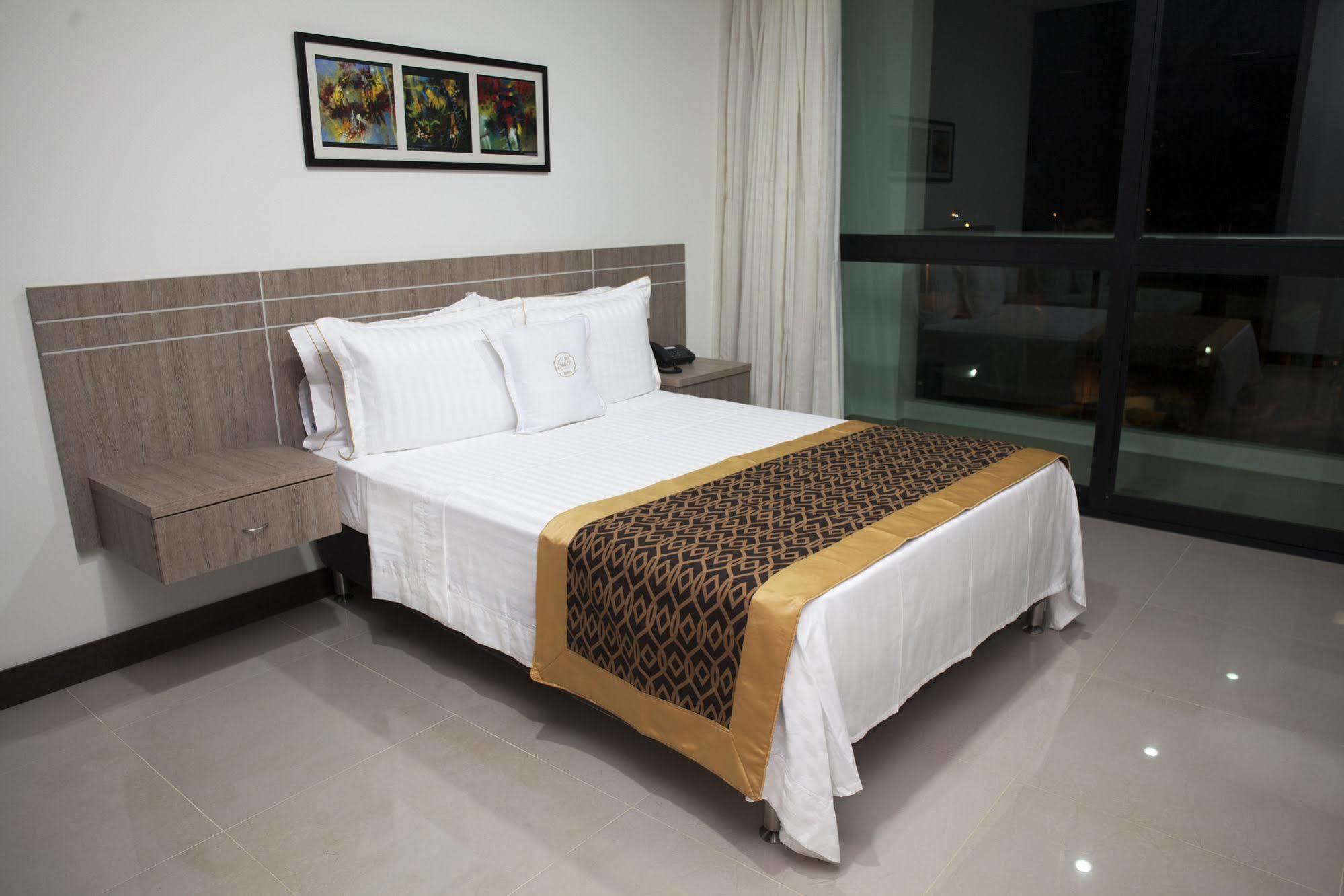 Hotel Cinco Monteria Luaran gambar